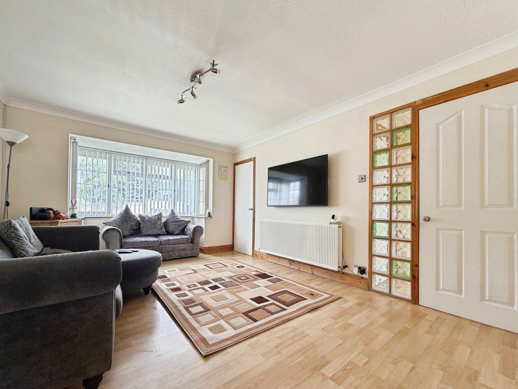 Property photo 3 of 15 Pbox-Img.Jpg