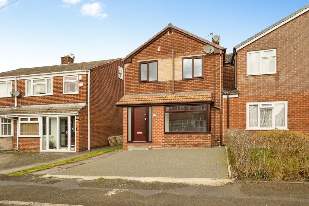Property photo 1 of 17 Pbox-Img.Jpg