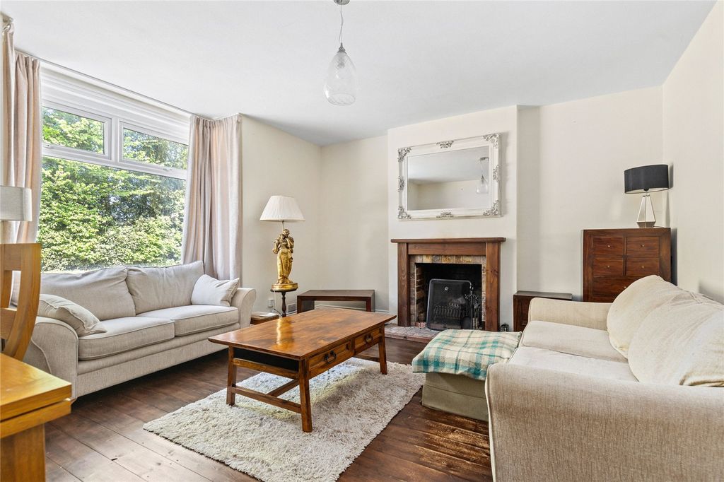 Property photo 2 of 13 Picture No. 04
