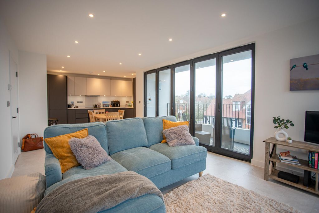 Property photo 3 of 20 Living Room