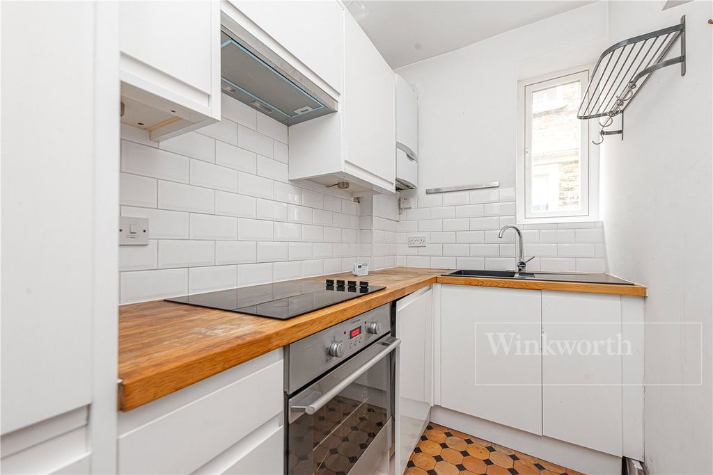 Property photo 2 of 9 Picture No. 14