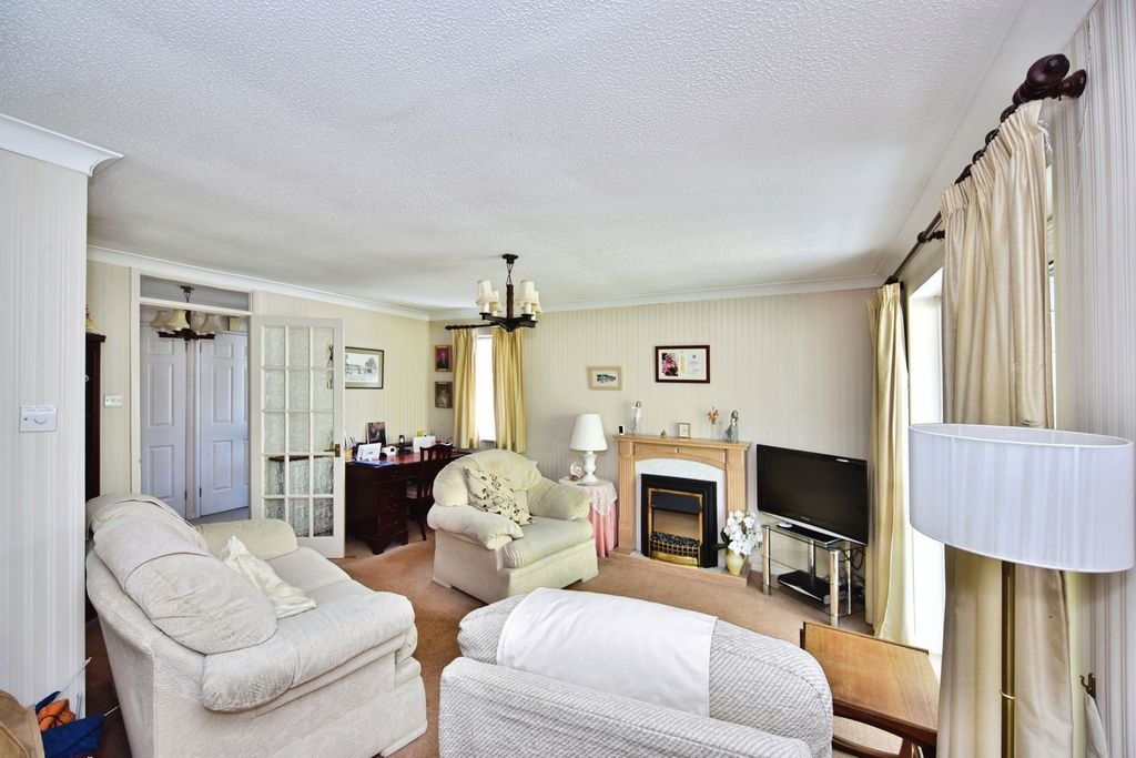 Property photo 3 of 20 Pbox-Img.Jpg
