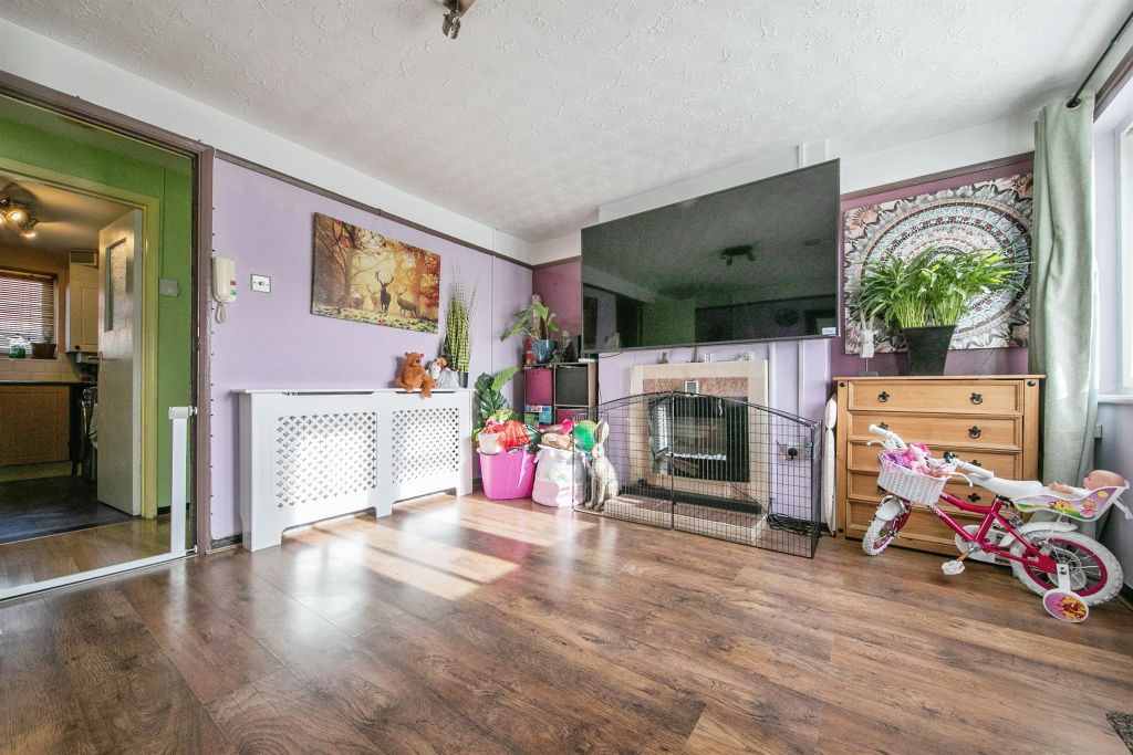 Property photo 3 of 14
