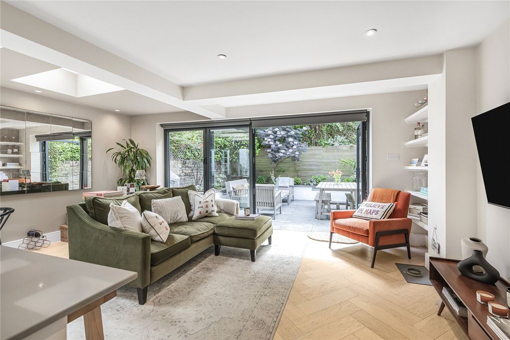 Property photo 1 of 21 Picture No. 11