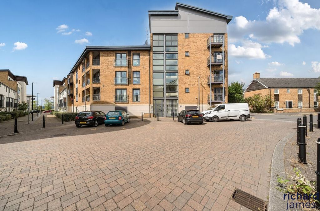Property photo 1 of 11 72608c47E75F4A80886d415152Db3692