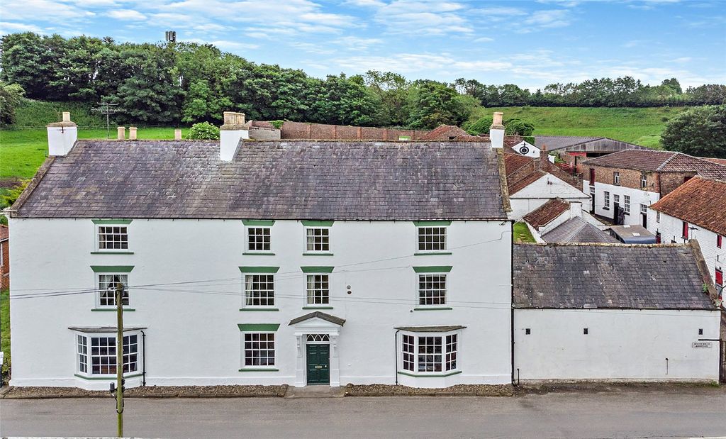 Property photo 1 of 22 Whitewall House