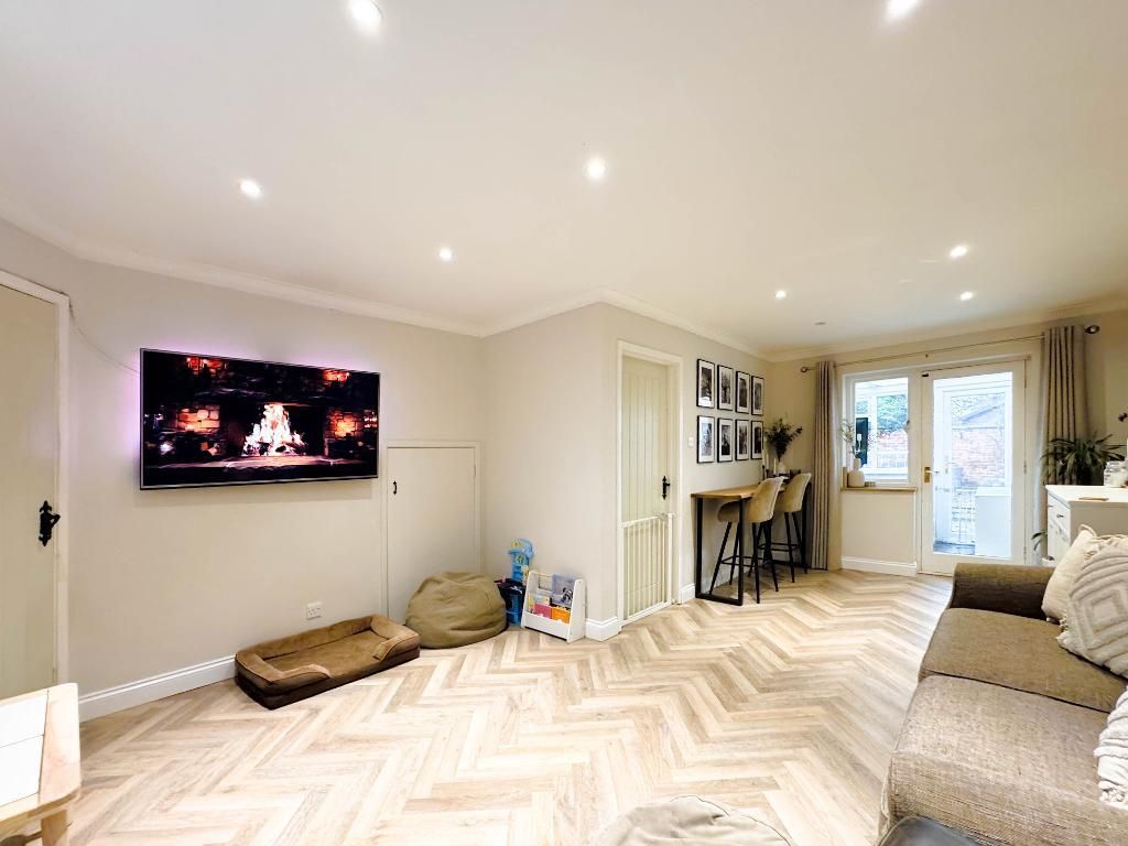 Property photo 2 of 19 Photo 2