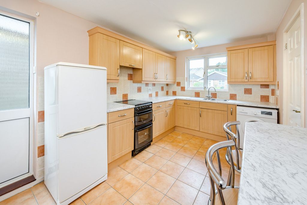 Property photo 2 of 14