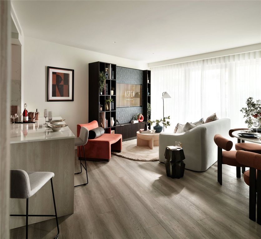 Property photo 2 of 18 Living Room