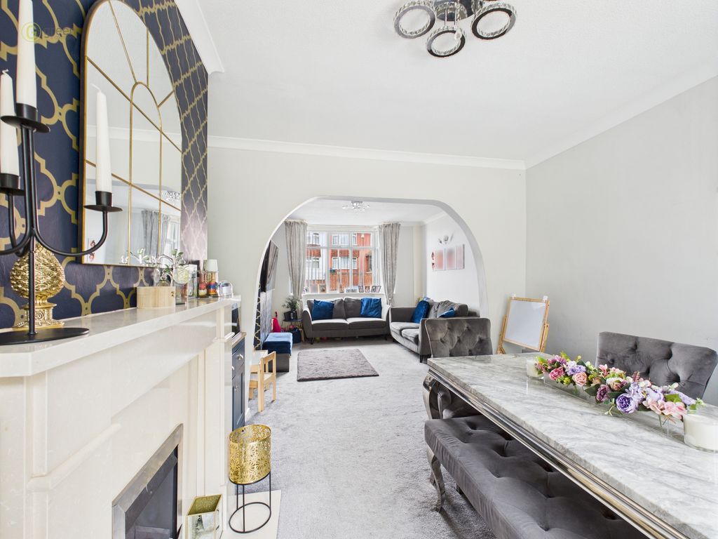 Property photo 2 of 36