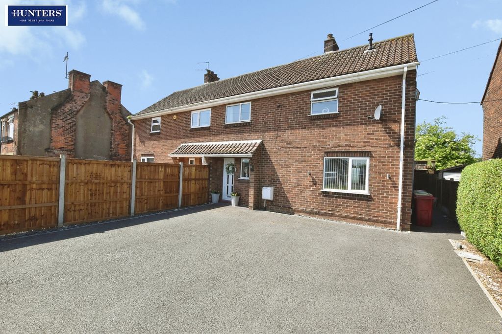 Property photo 3 of 25 Pbox-Img.Jpg