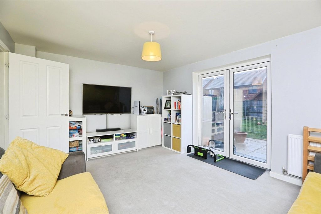 Property photo 3 of 32 Picture No. 22