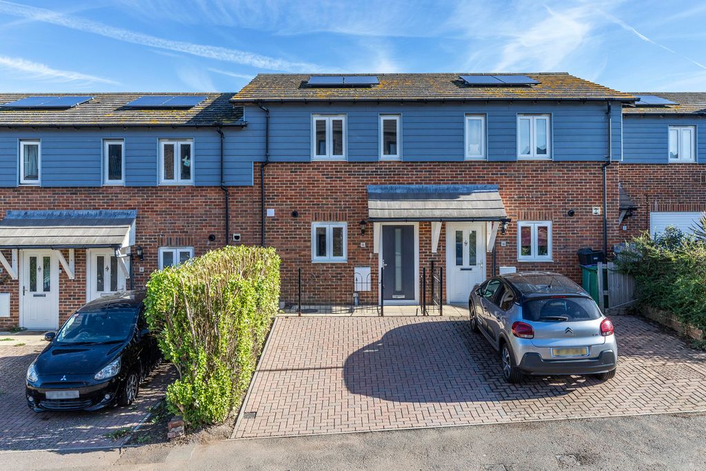 Property photo 1 of 31
