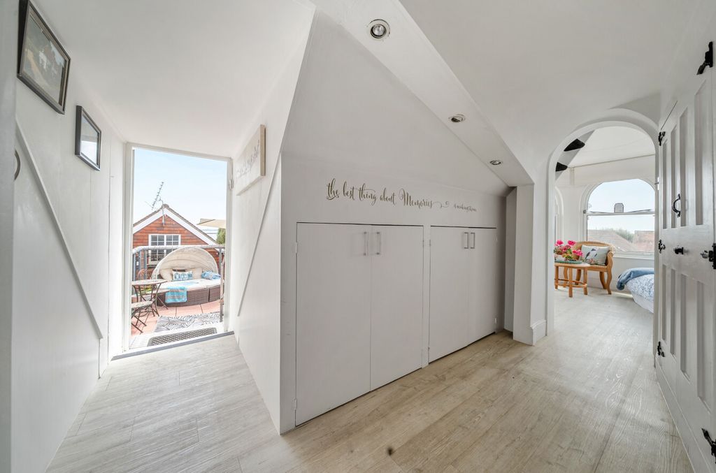Additional image 13 of 3 bed maisonette for saleLangstone High Street, Havant, Hampshire PO9