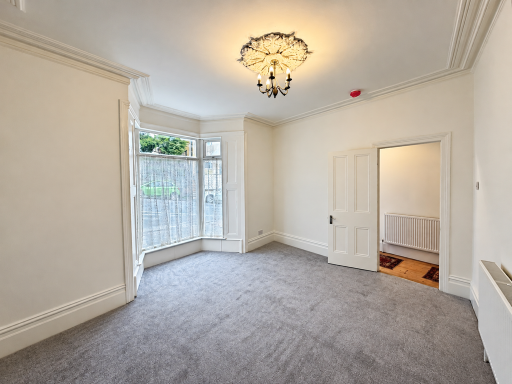 Property photo 3 of 42