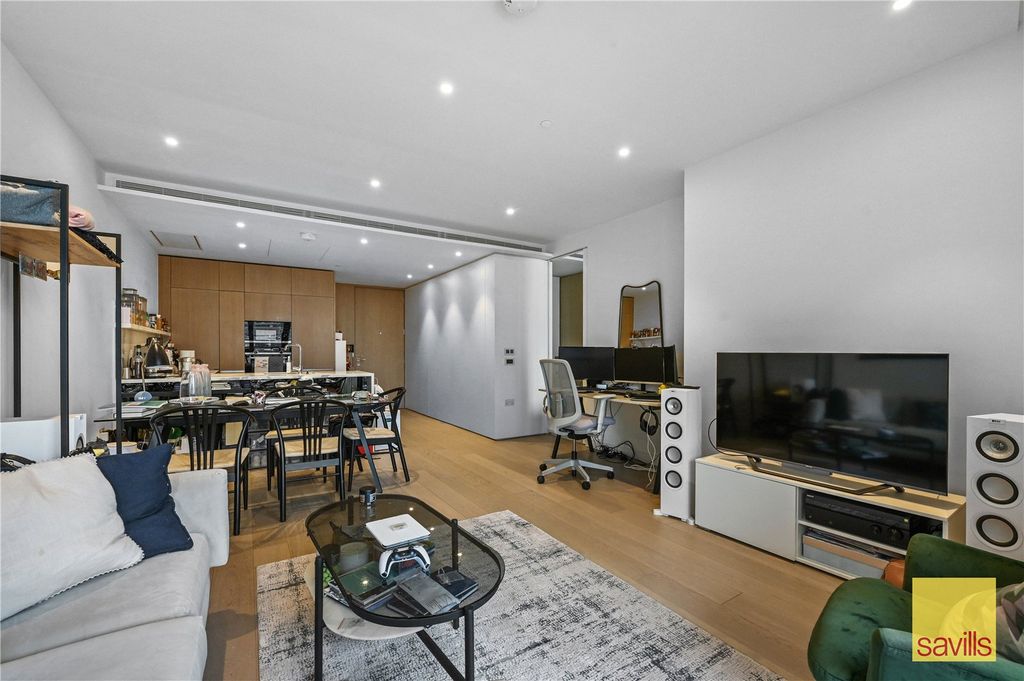 Property photo 1 of 17 Reception/Kitchen