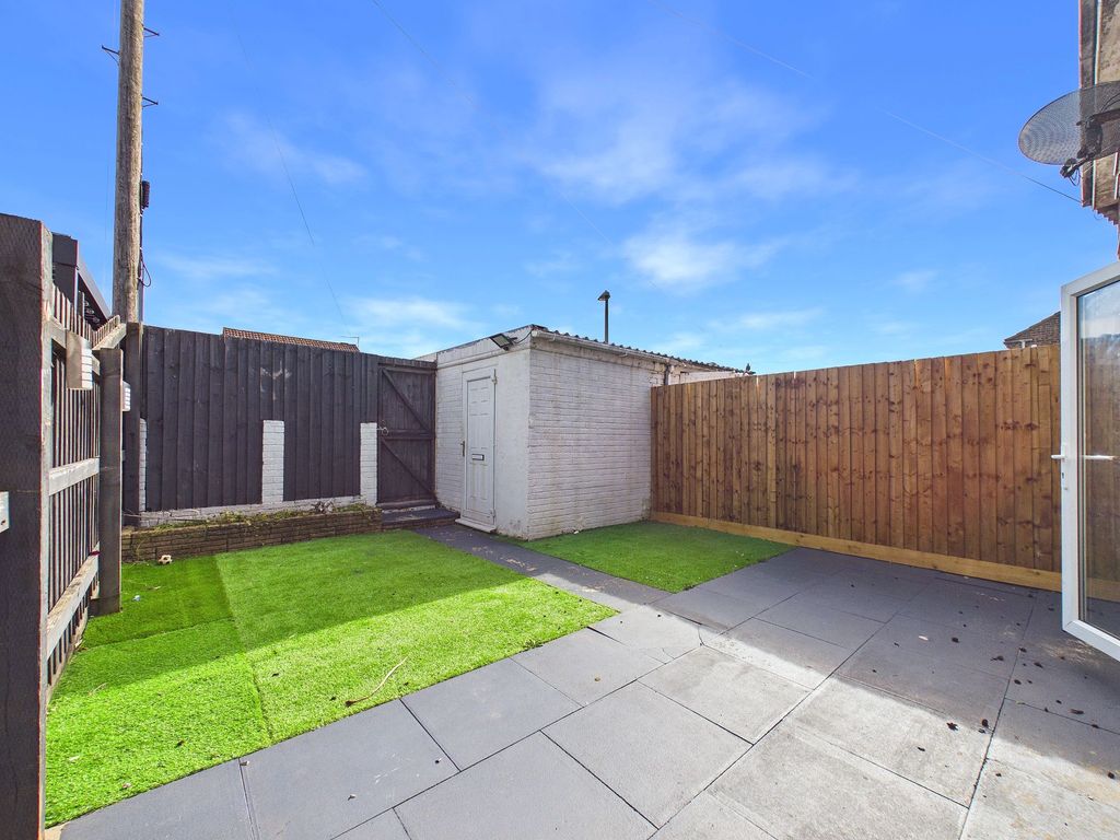 Property photo 3 of 15