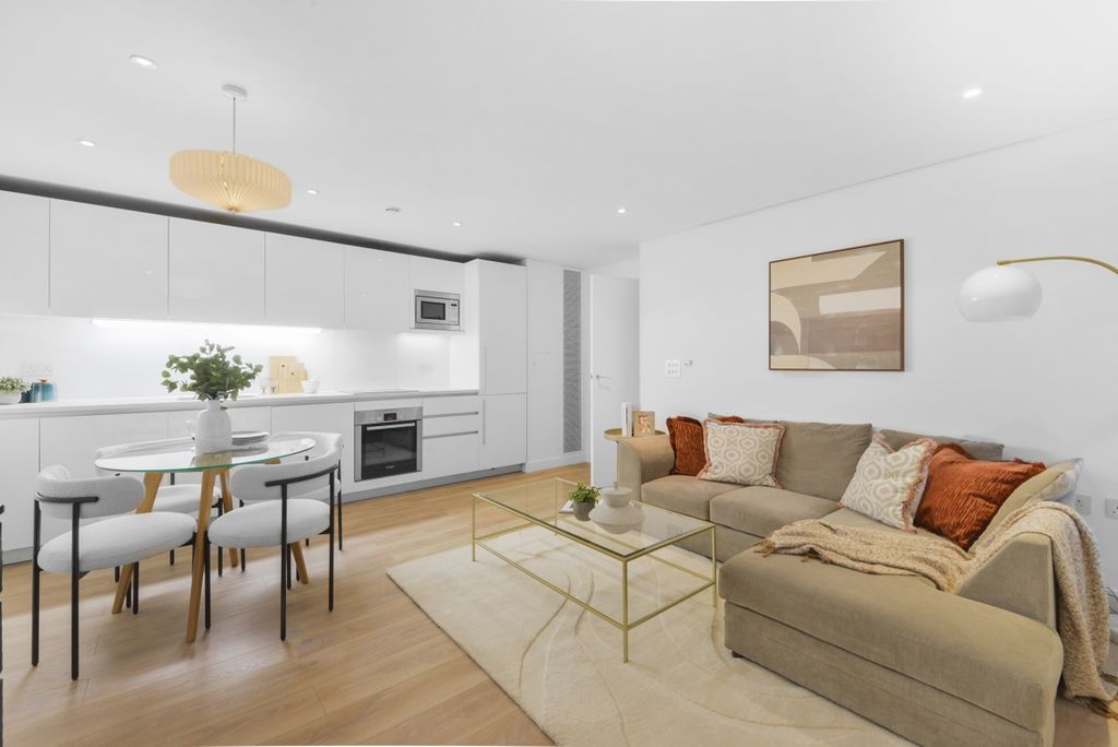 Property photo 1 of 13 Dsc_1323_High