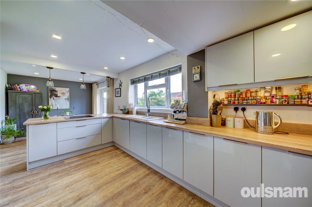 Property photo 3 of 29 Picture No. 09