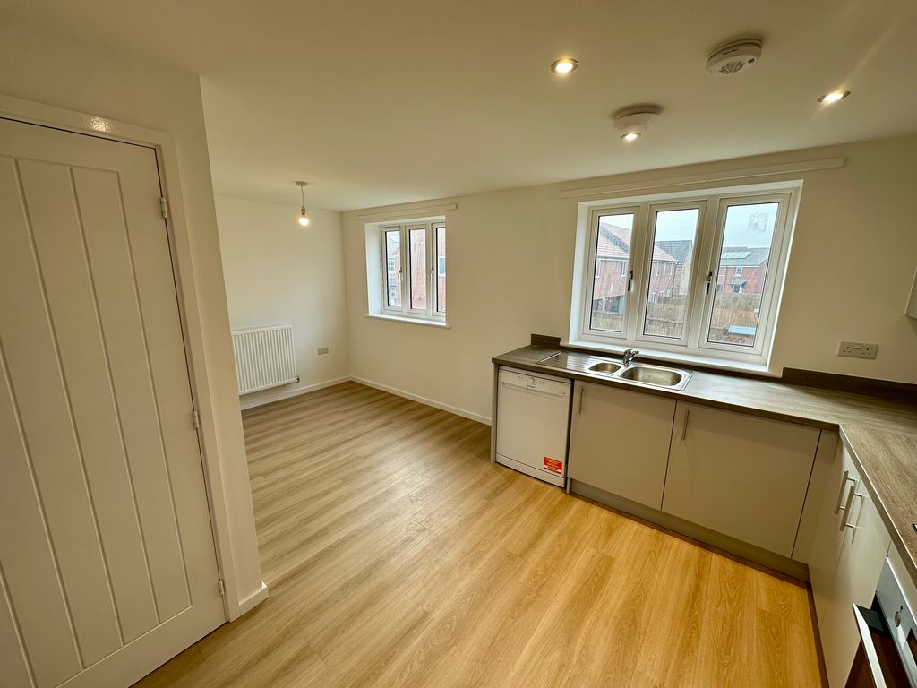 Property photo 2 of 14 Image