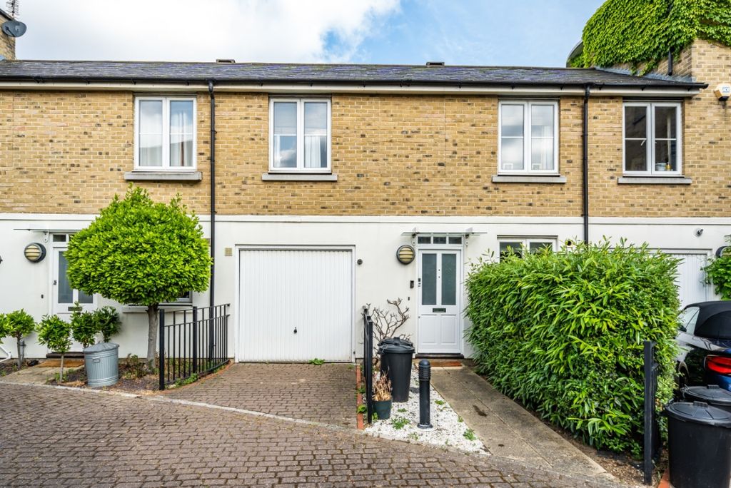 Property photo 3 of 15 998894 (1)
