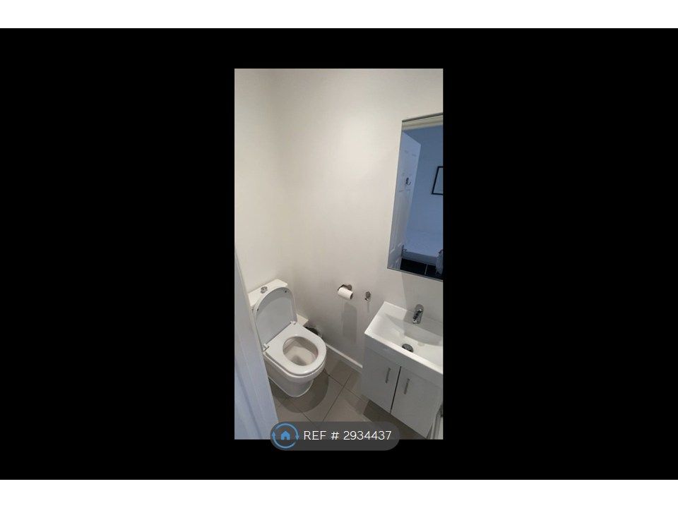 Property photo 3 of 3