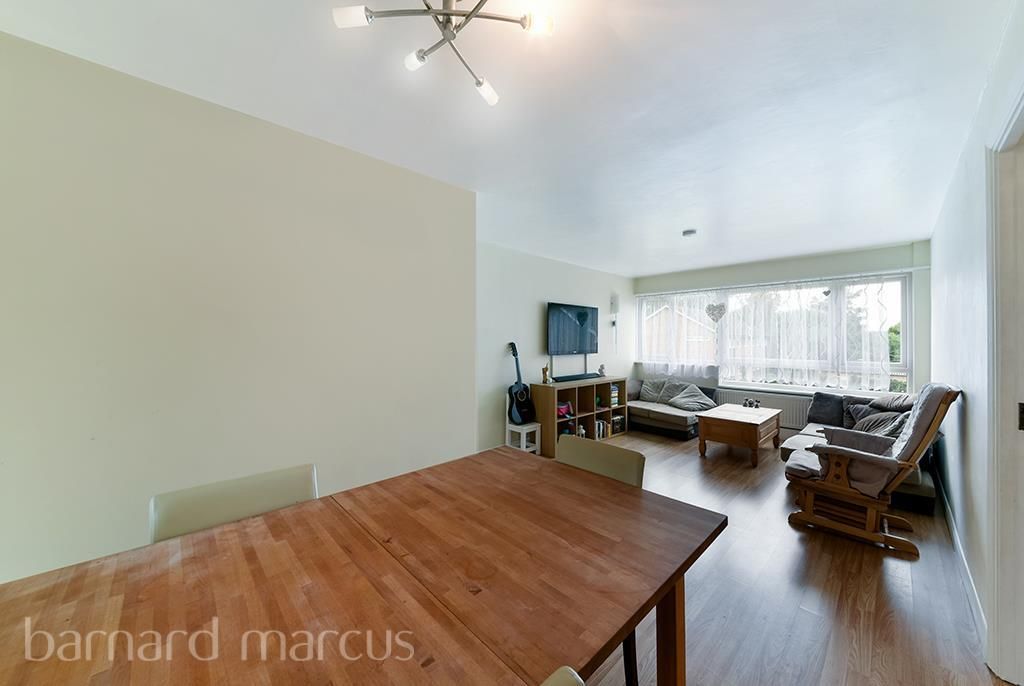 Property photo 2 of 8 Living Room