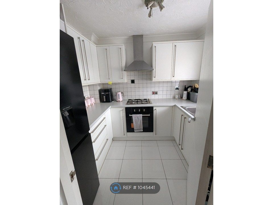 Property photo 1 of 25