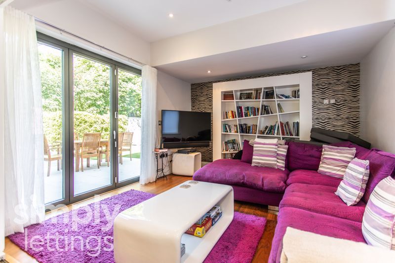 Additional image 20 of 8 bed property to rentPalmeira Avenue, Hove BN3