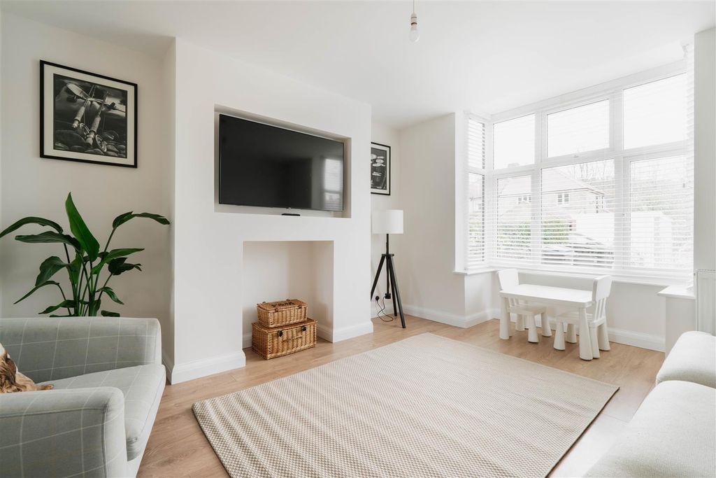 Property photo 2 of 48 Open Plan-21.Jpg