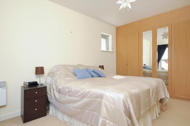Property photo 3 of 10 Bedroom