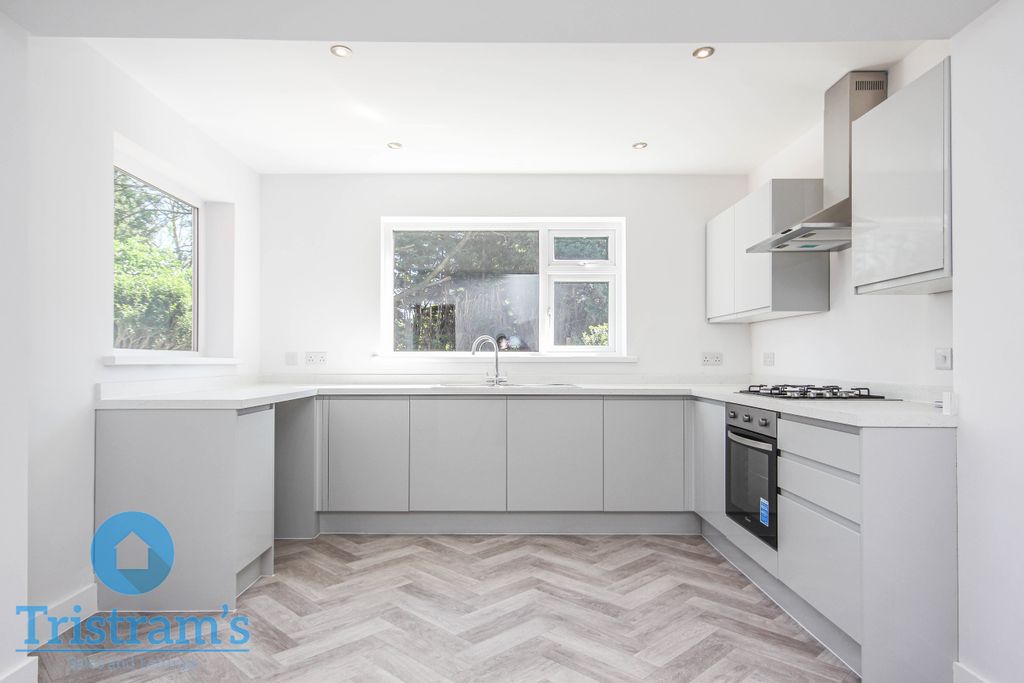 Property photo 2 of 17 Img_0370