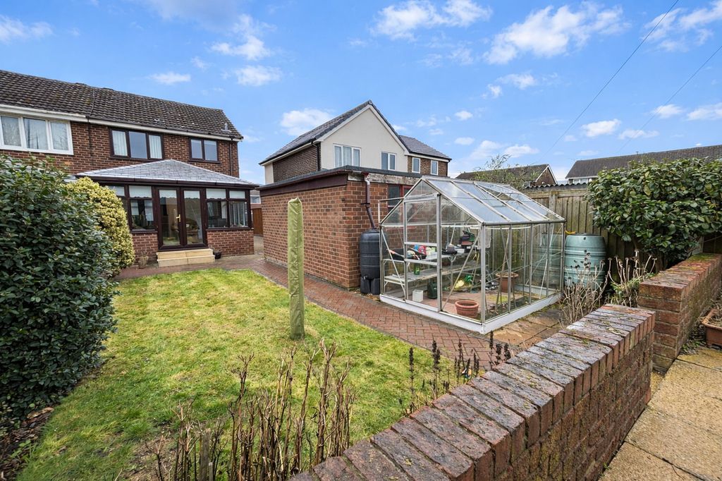 Property photo 2 of 13 Garden Rear