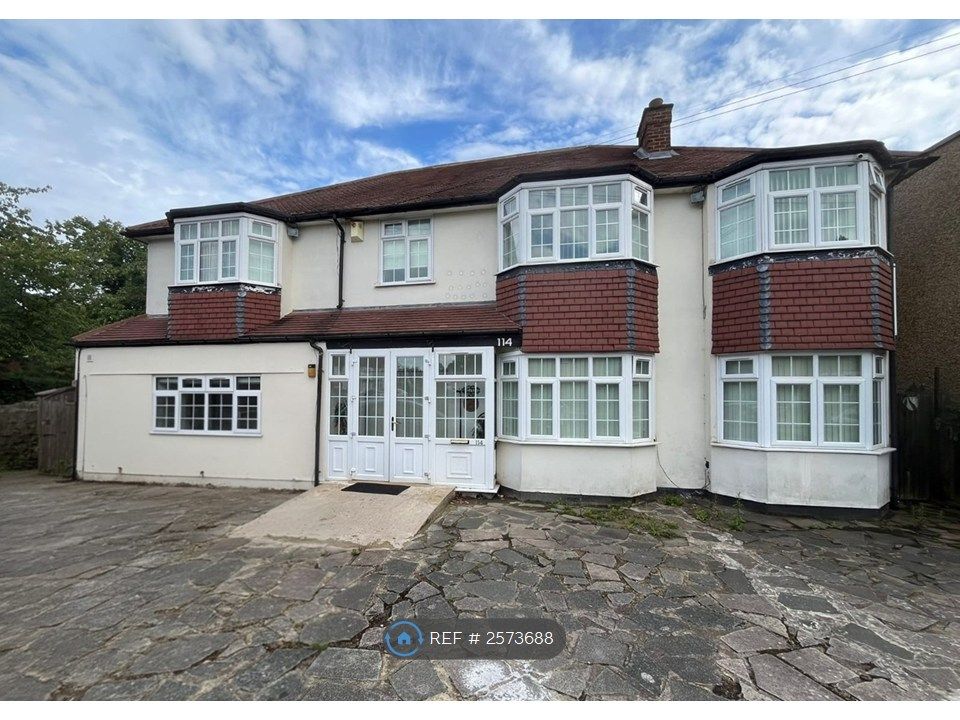 Property photo 1 of 33 Front View With Ramp