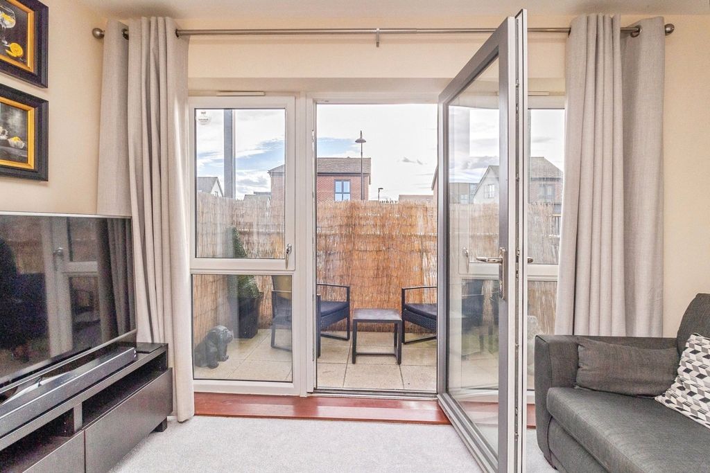 Property photo 2 of 18 Picture No. 04