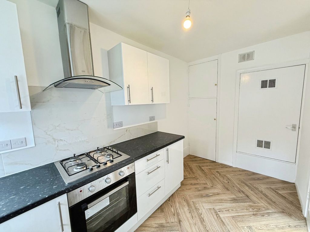 Property photo 2 of 9 Picture No. 05