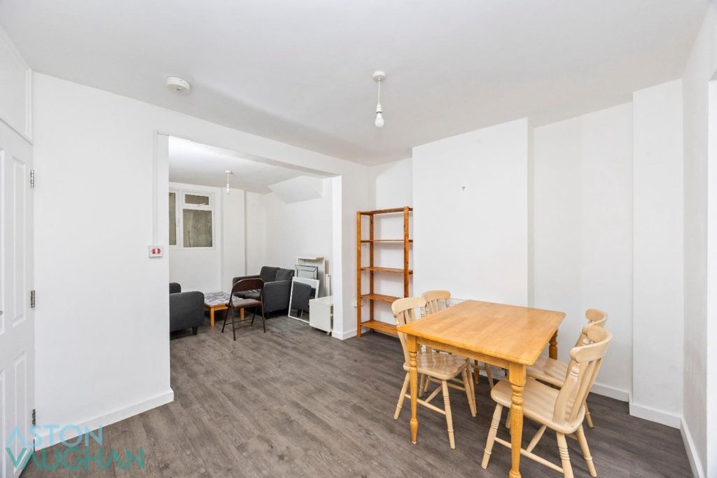 Property photo 3 of 14 4633482