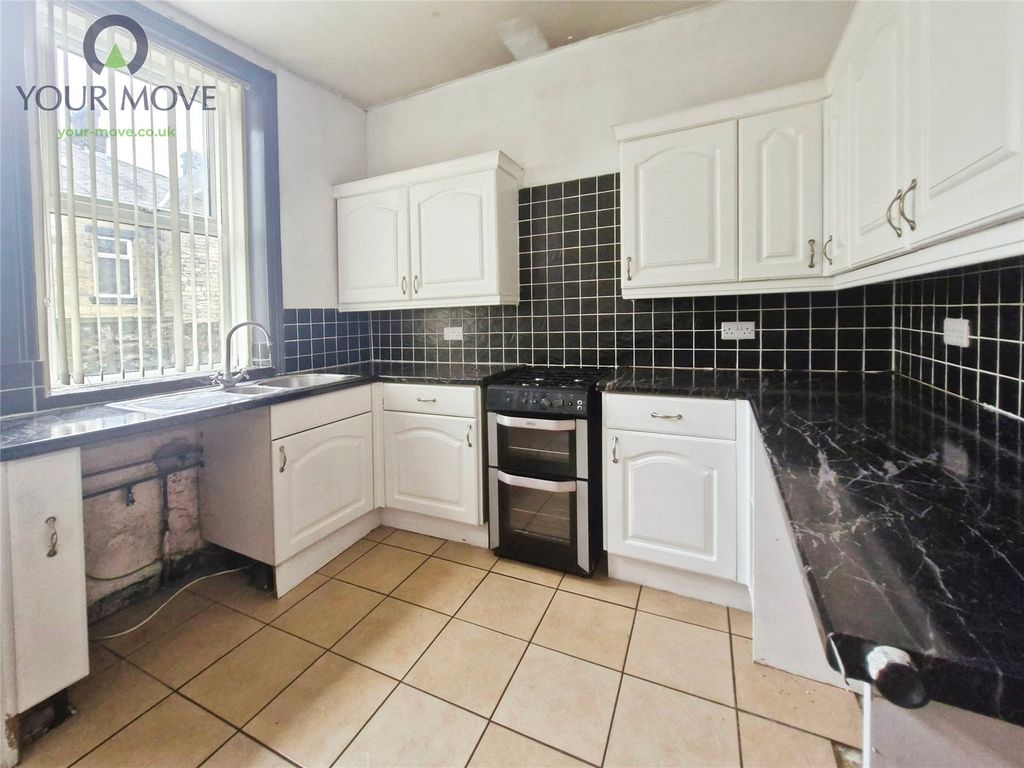 Property photo 3 of 8 Picture No. 06