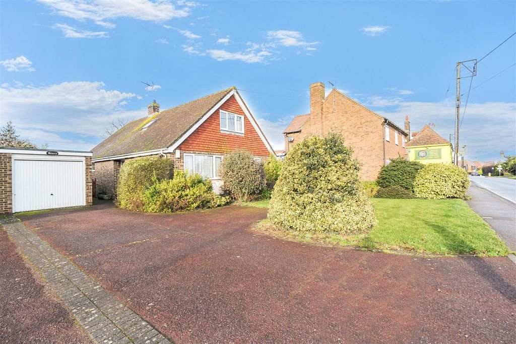 Property photo 2 of 20 1393847-19-6949755Da0138.Jpg