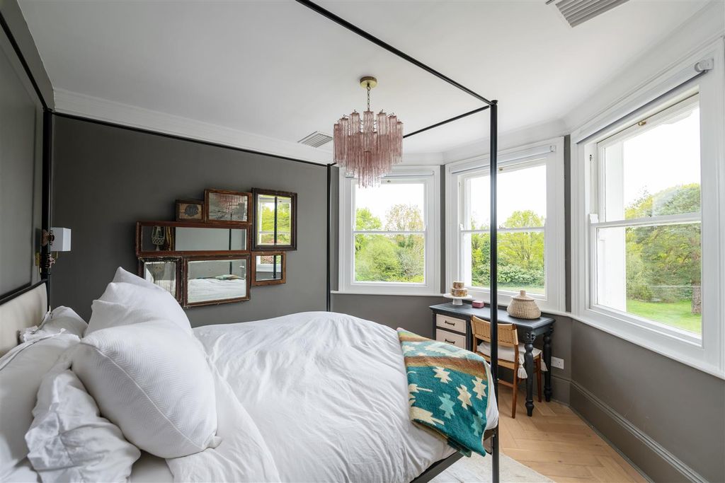 Additional image 10 of 3 bed flat for saleFelcourt Road, Felcourt RH19