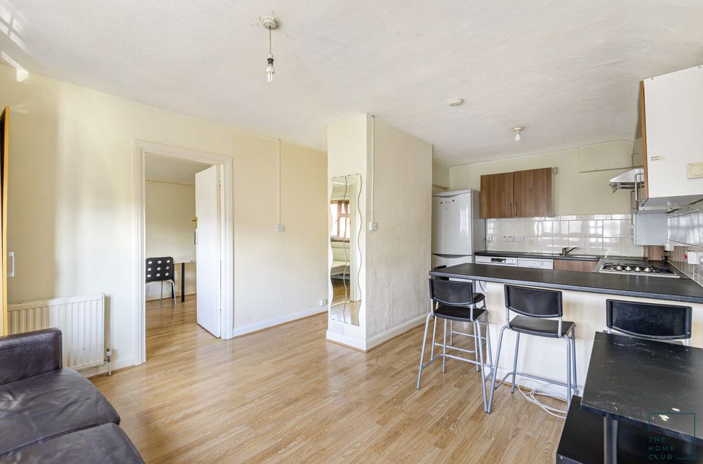 Property photo 2 of 13 Img_208_9_Original.Jpg