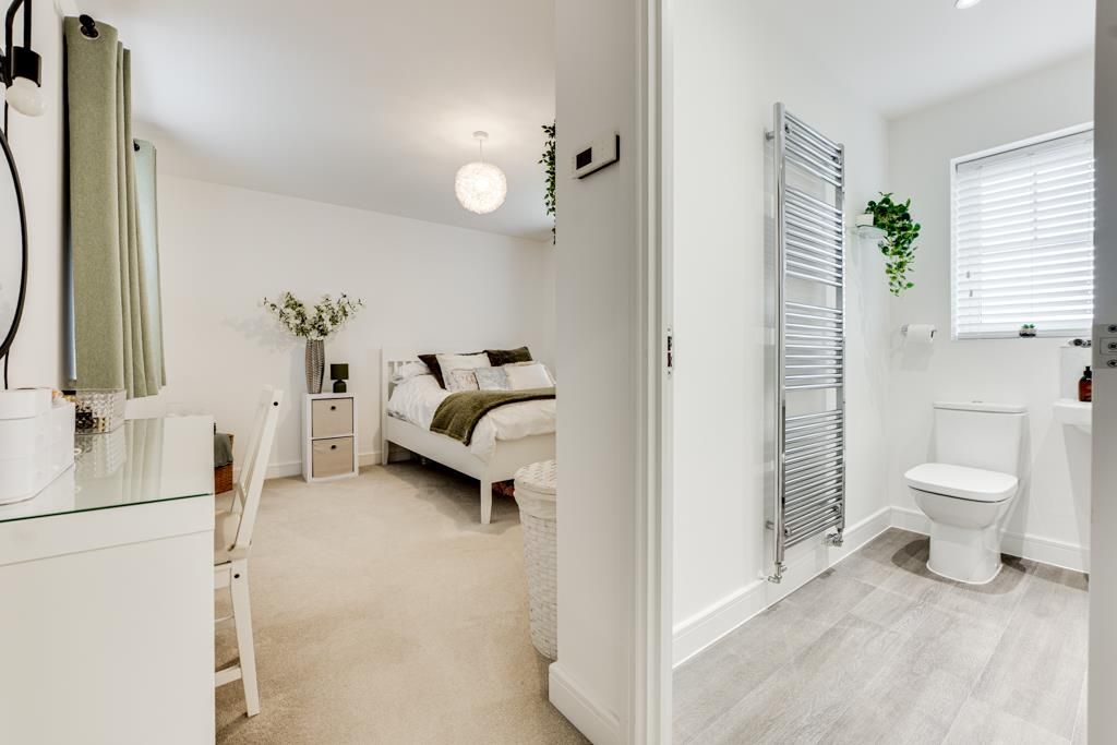 Property photo 2 of 33 23 Taylor Drive, Barton Seagrave-4.Jpg