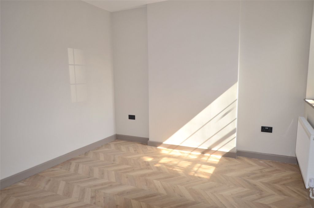 Property photo 2 of 11 Picture No. 04