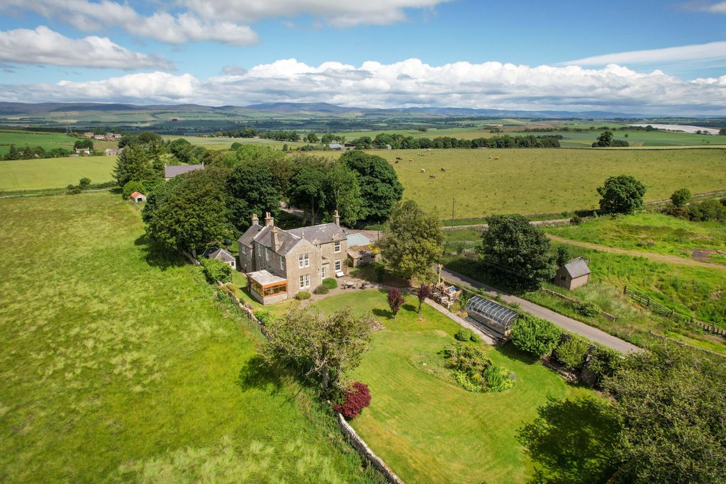 Property photo 1 of 36 Mansefield And The Surrounding Countryside