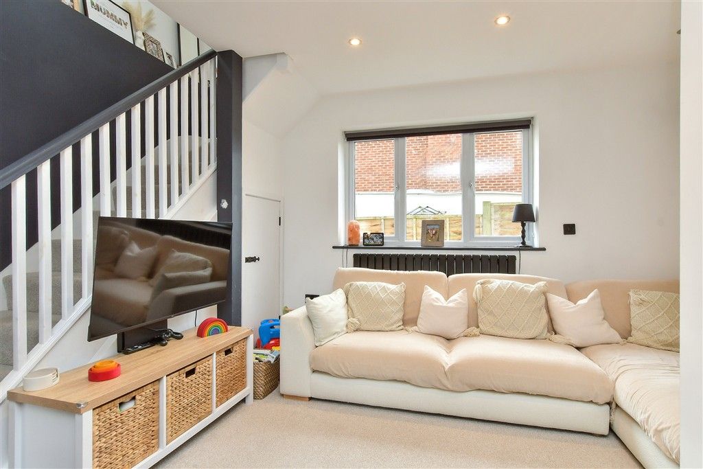 Property photo 3 of 7 Lounge/ Kitchen/ Diner