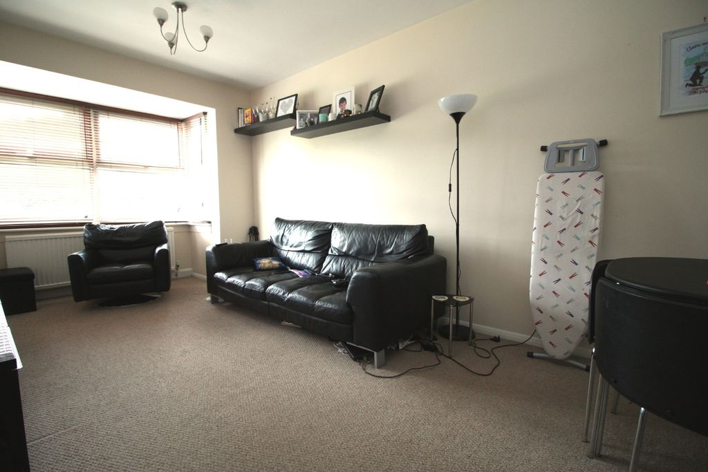 Property photo 3 of 6 1013982