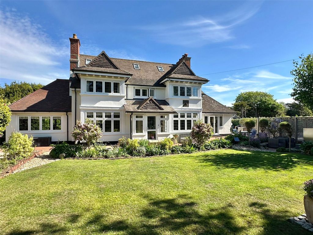 Property photo 1 of 38 Picture No. 01