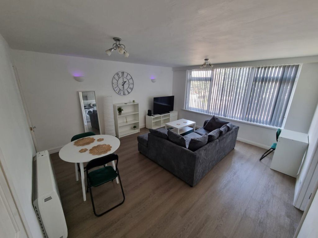 Property photo 1 of 5