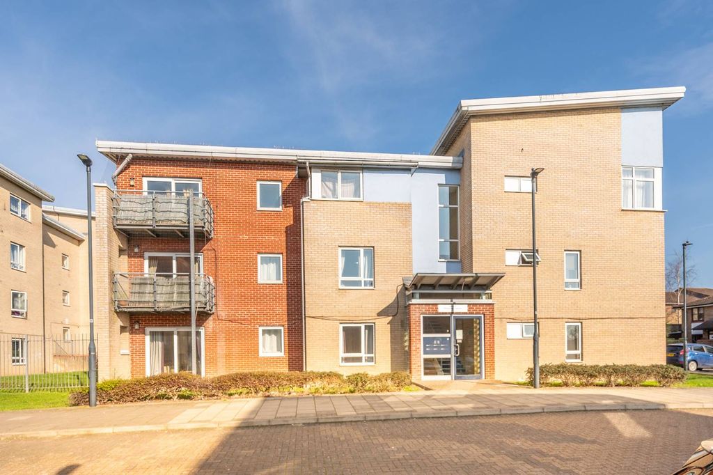 Property photo 3 of 9