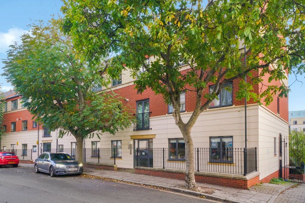 Property photo 3 of 15 Picture No. 05